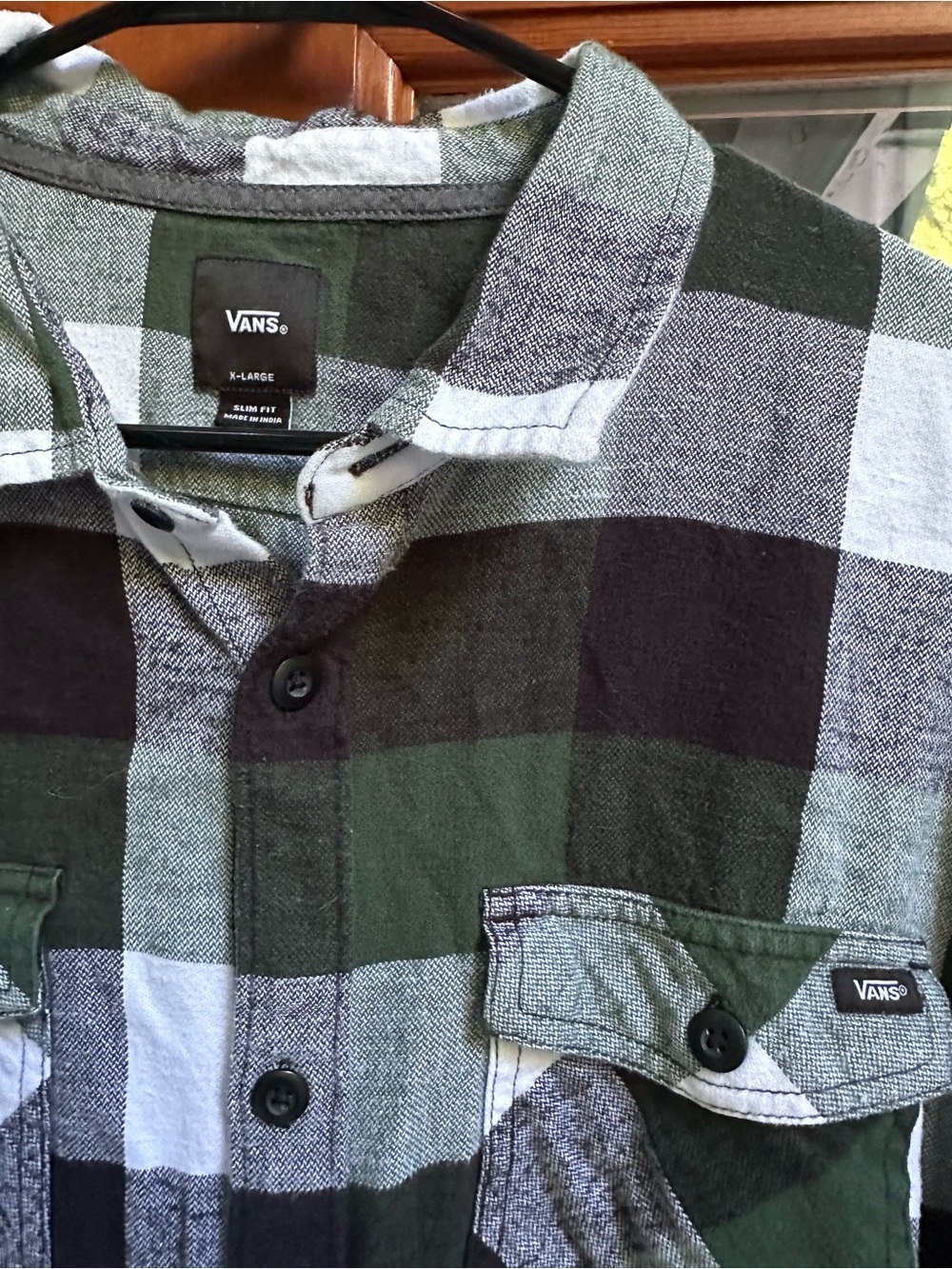 Vans Green Black and White Plaid Flannel Button-Up Shirt